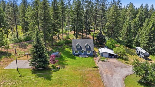 12120 E Deer Creek Rd, Chattaroy, WA 99003