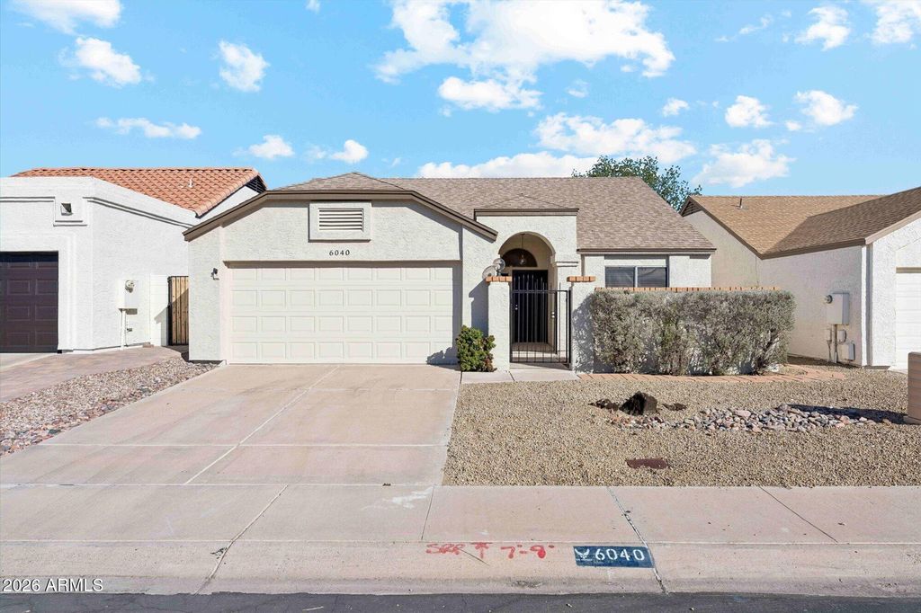 6040 W DESERT COVE Avenue, Glendale, AZ 85304