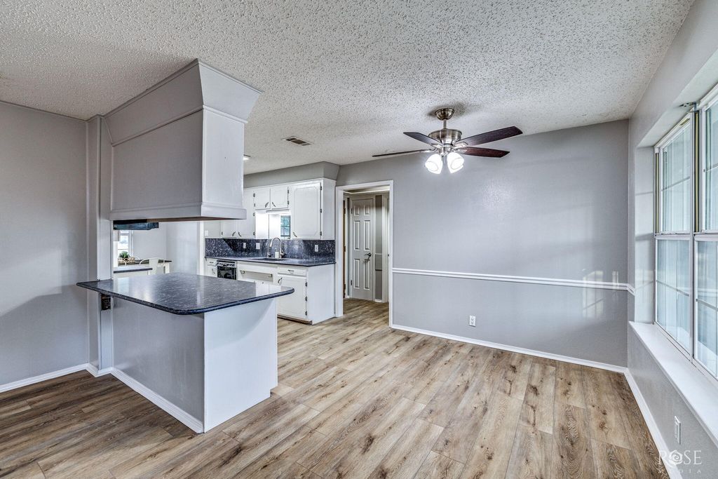 Image 11 of property listing at 3402 Chatterton Drive, San Angelo, TX 76904