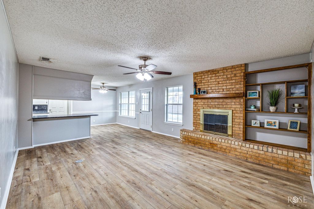 Image 8 of property listing at 3402 Chatterton Drive, San Angelo, TX 76904