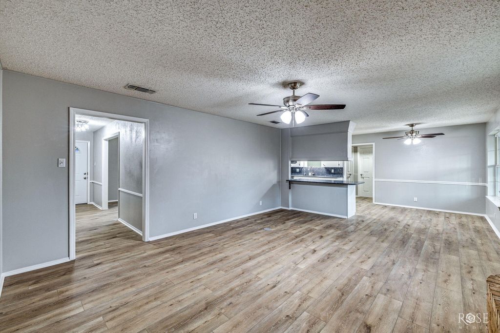 Image 9 of property listing at 3402 Chatterton Drive, San Angelo, TX 76904