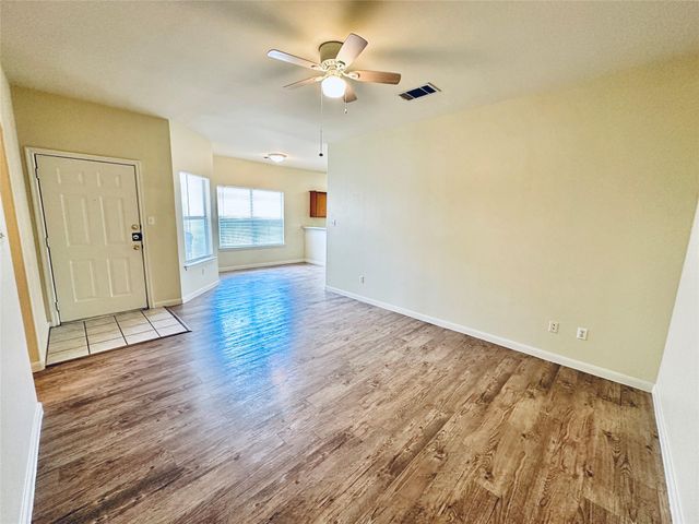 2873 Southampton WAY B, Round Rock, TX 78664
