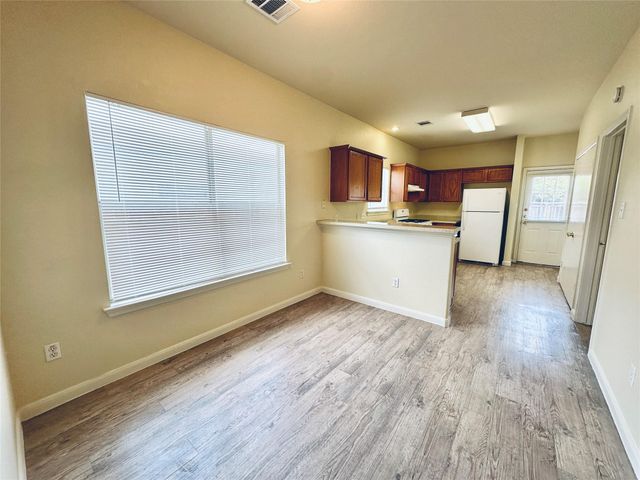 2873 Southampton WAY B, Round Rock, TX 78664