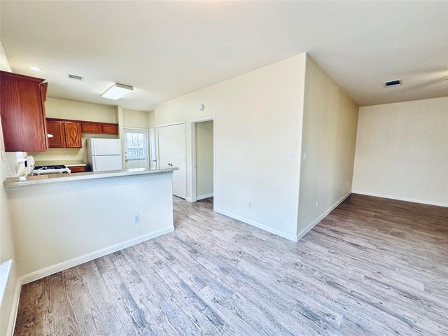 2873 Southampton WAY B, Round Rock, TX 78664