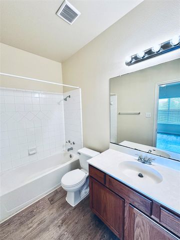 2873 Southampton WAY B, Round Rock, TX 78664