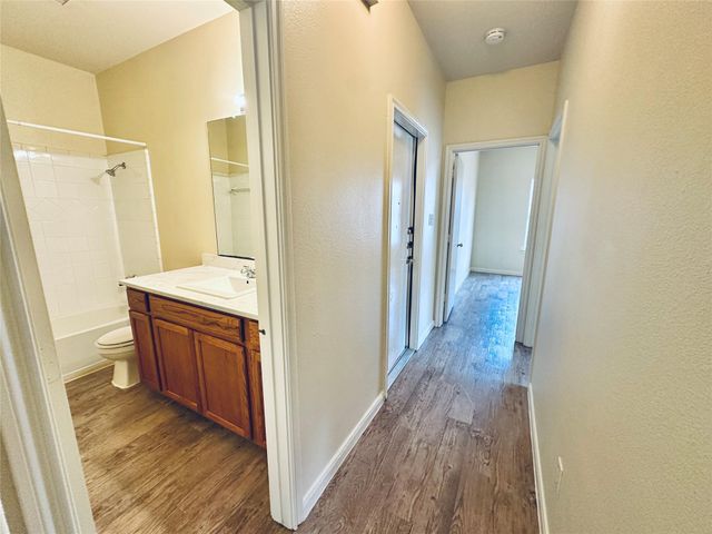 2873 Southampton WAY B, Round Rock, TX 78664