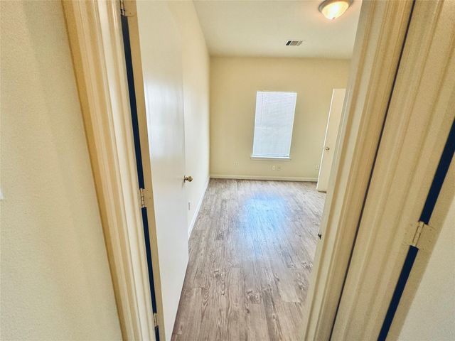 2873 Southampton WAY B, Round Rock, TX 78664