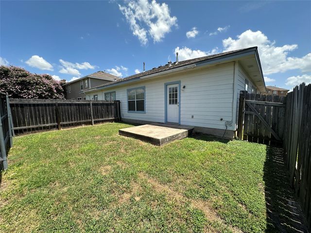 2873 Southampton WAY B, Round Rock, TX 78664