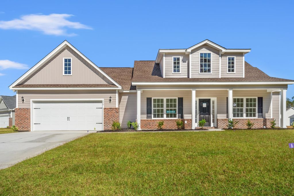 135 Lakewood Ave., Georgetown, SC 29440