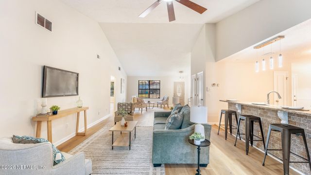 13118 ANNANDALE Drive S, Jacksonville, FL 32225