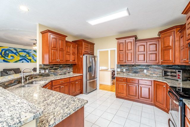 6250 DOTTS LN, Penn Laird, VA 22846