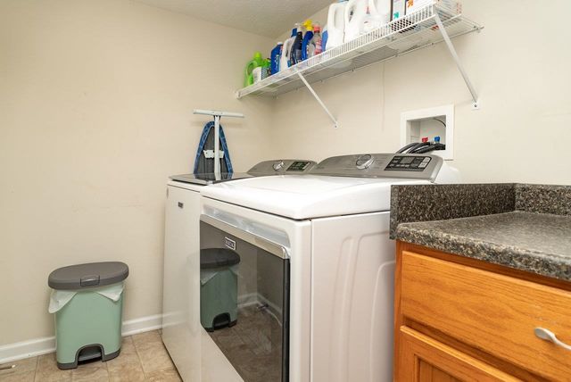 6250 DOTTS LN, Penn Laird, VA 22846