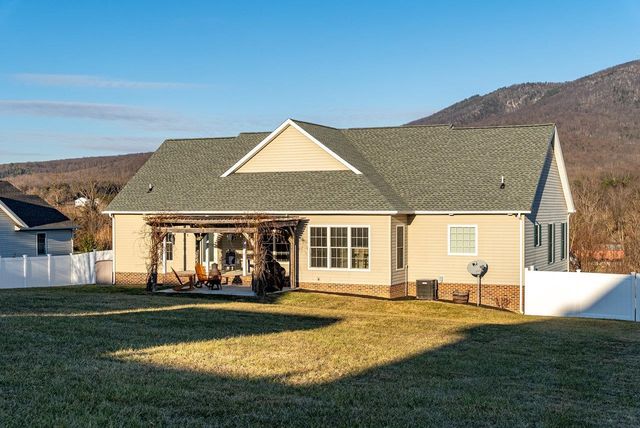 6250 DOTTS LN, Penn Laird, VA 22846