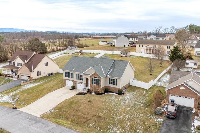 6250 DOTTS LN, Penn Laird, VA 22846