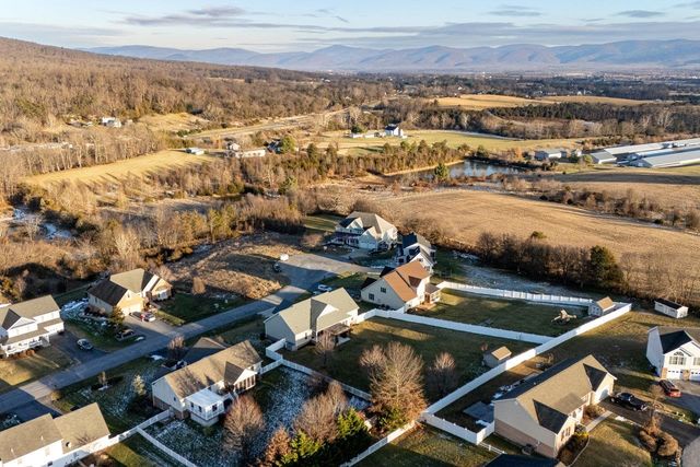 6250 DOTTS LN, Penn Laird, VA 22846