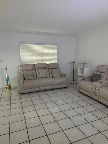 2600 S Ocean Drive, Hollywood, FL 33019