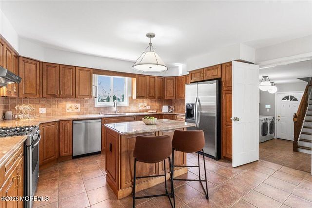 4 Takolusa Drive, Holmdel, NJ 07733