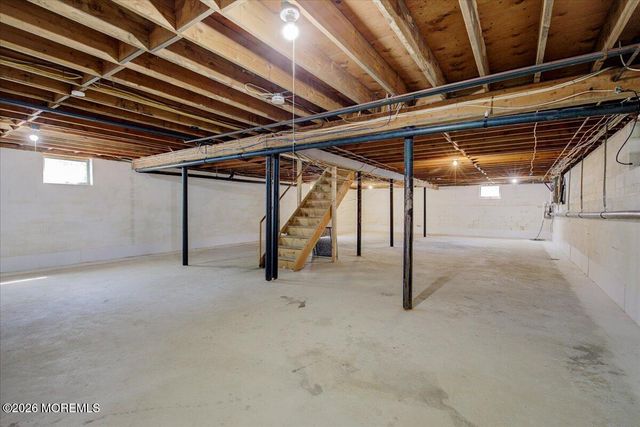 4 Takolusa Drive, Holmdel, NJ 07733