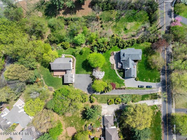 4 Takolusa Drive, Holmdel, NJ 07733