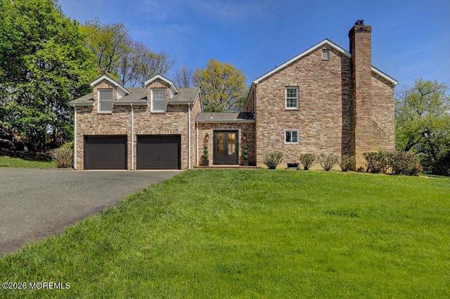 4 Takolusa Drive, Holmdel, NJ 07733
