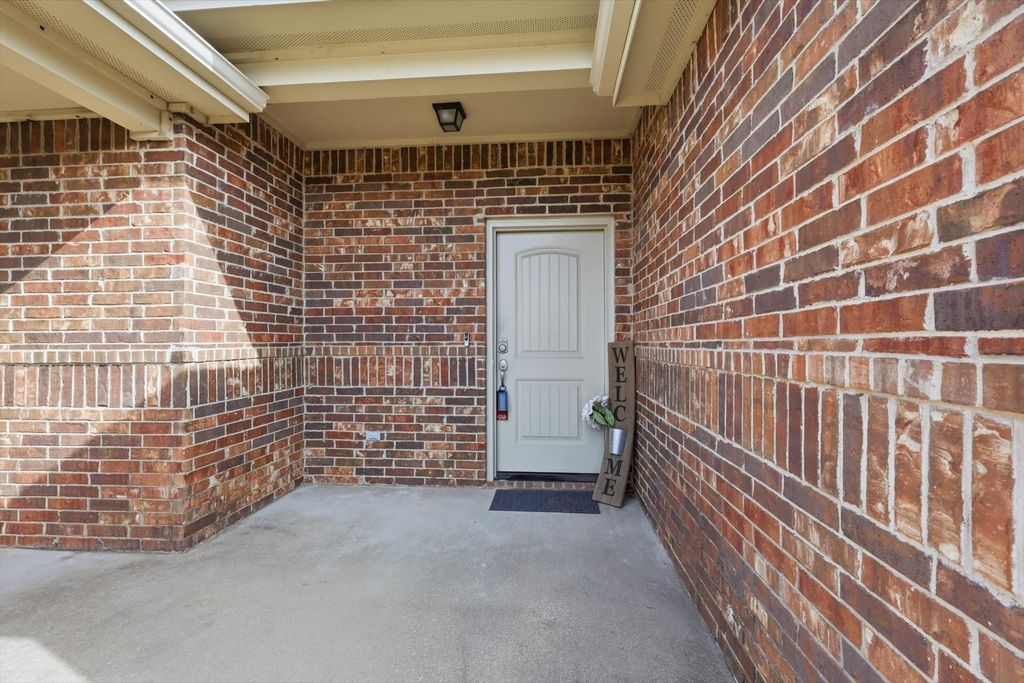 441 Buoy Drive, Crowley, TX 76036 — photo 4
