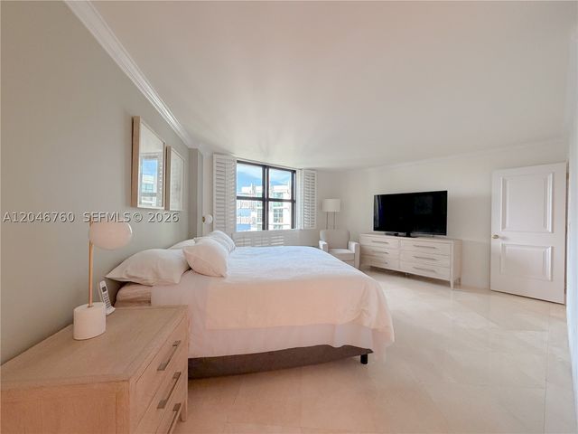 1111 Crandon Blvd C1104, Key Biscayne, FL 33149