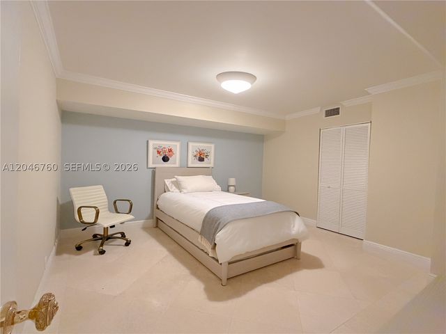 1111 Crandon Blvd C1104, Key Biscayne, FL 33149