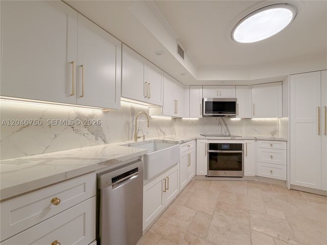 1111 Crandon Blvd C1104, Key Biscayne, FL 33149