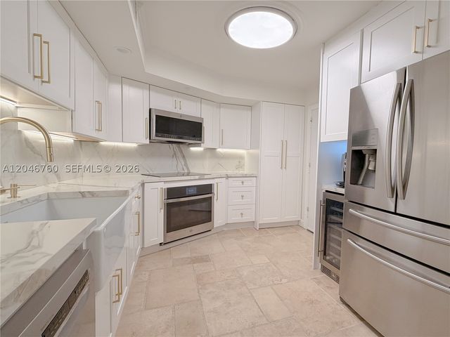 1111 Crandon Blvd C1104, Key Biscayne, FL 33149