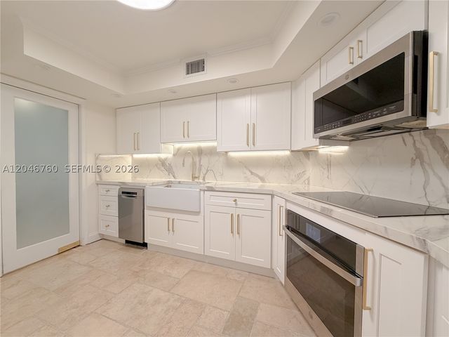 1111 Crandon Blvd C1104, Key Biscayne, FL 33149