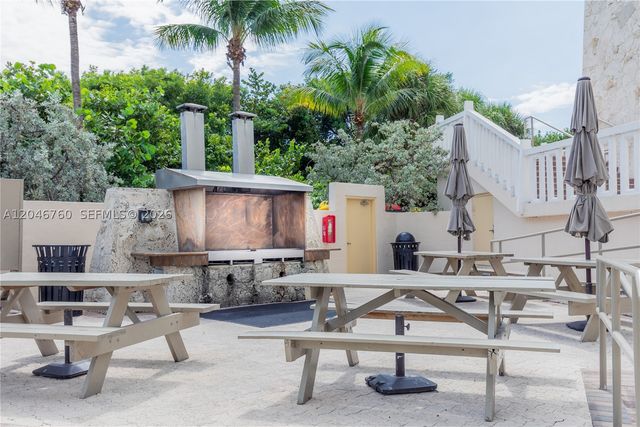 1111 Crandon Blvd C1104, Key Biscayne, FL 33149