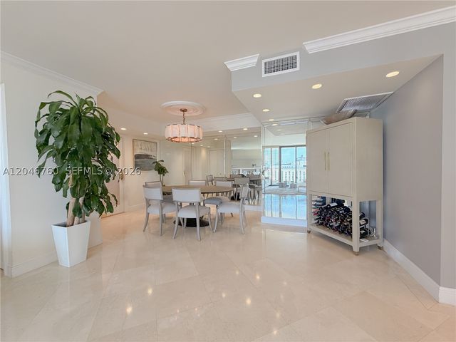 1111 Crandon Blvd C1104, Key Biscayne, FL 33149