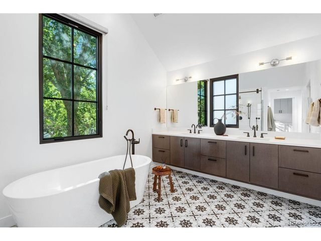 610 S Race St, Denver, CO 80209