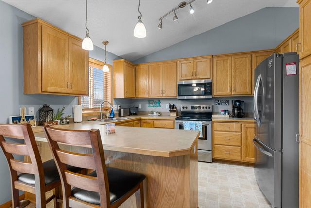 1802 Independence Street S, Cambridge, MN 55008