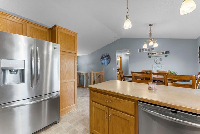 1802 Independence Street S, Cambridge, MN 55008