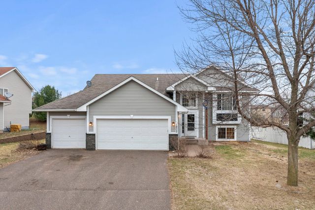 1802 Independence Street S, Cambridge, MN 55008