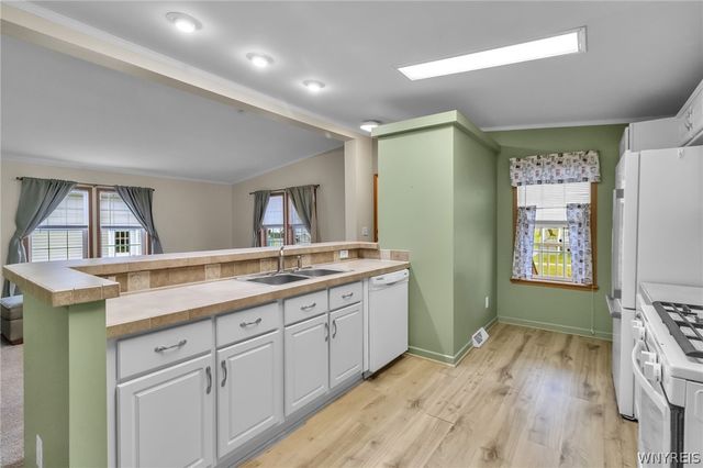 9899 Tobermory Avenue, Clarence, NY 14031