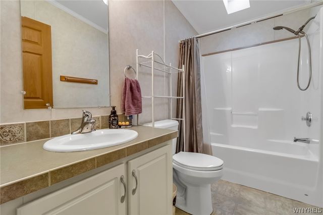 9899 Tobermory Avenue, Clarence, NY 14031