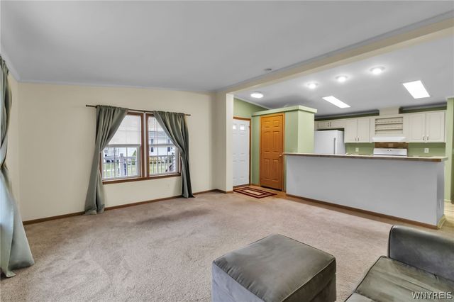 9899 Tobermory Avenue, Clarence, NY 14031