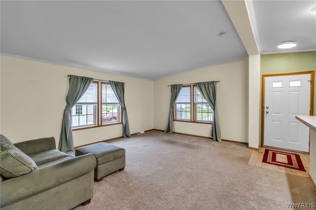 9899 Tobermory Avenue, Clarence, NY 14031