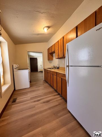 1020 Cypress St, Pueblo, CO 81004