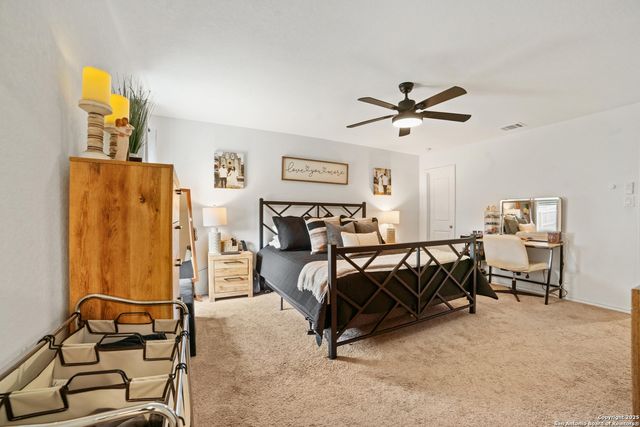 5875 COAHULIA RDG, Seguin, TX 78155