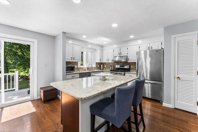 632 Washington St A6, Braintree, MA 02184