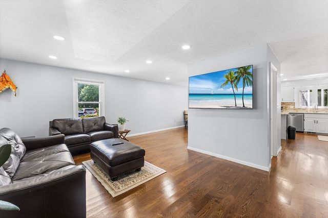 632 Washington St A6, Braintree, MA 02184
