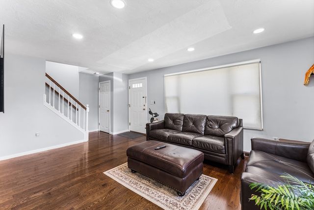 632 Washington St A6, Braintree, MA 02184