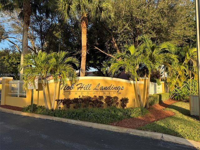 9907 Westwood Dr 21-2, Tamarac, FL 33321