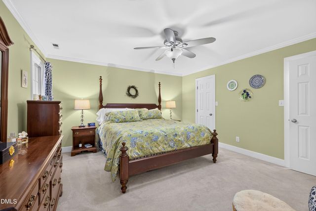 306 Kettlebridge Drive, Cary, NC 27511
