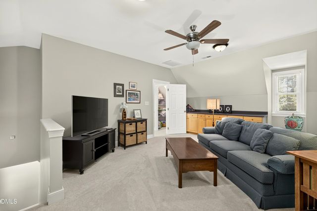 306 Kettlebridge Drive, Cary, NC 27511