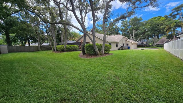 9991 WINDTREE BOULEVARD, Seminole, FL 33772