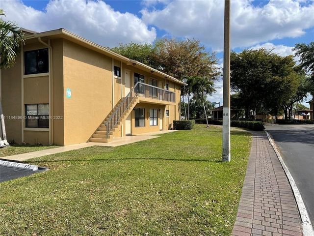 2605 W 67th Place 13-10, Hialeah, FL 33016